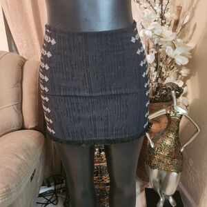 House of Tree skirt size 8 NEW